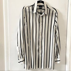 Trendy Zara Men Special Edition Button Up Shirt Size M